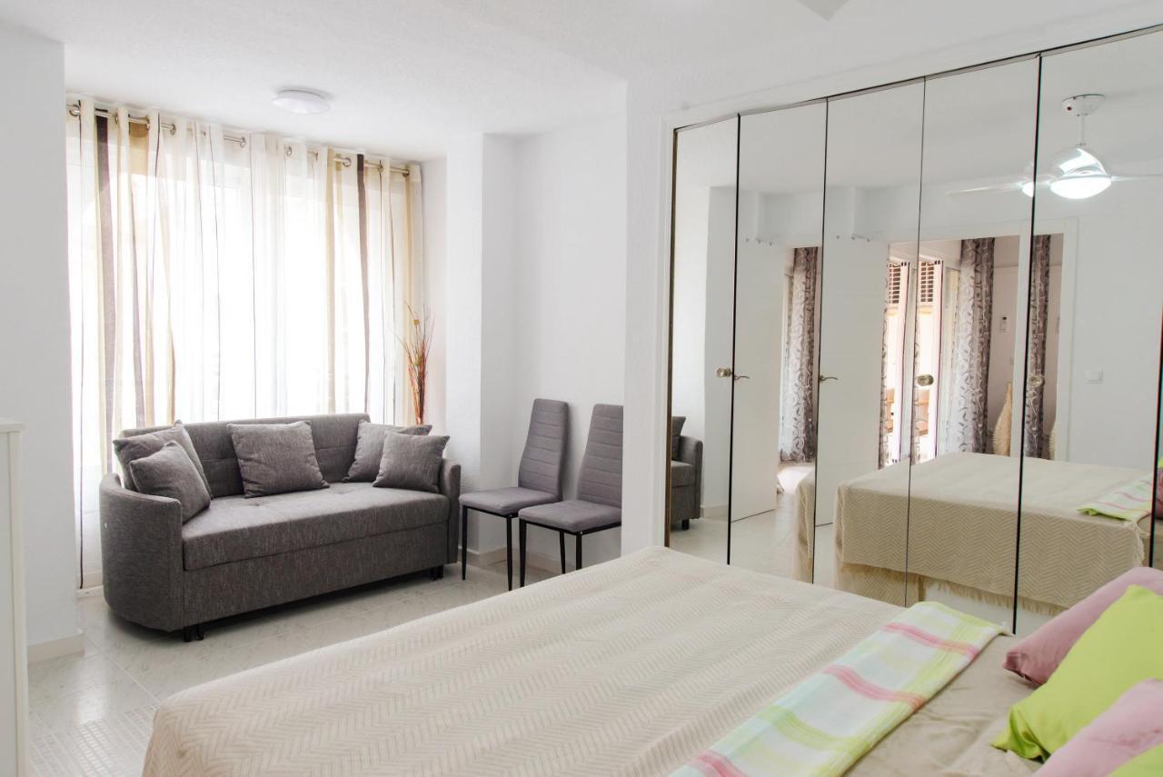 Holiday Suite Playa Del Cura Torrevieja Exteriör bild